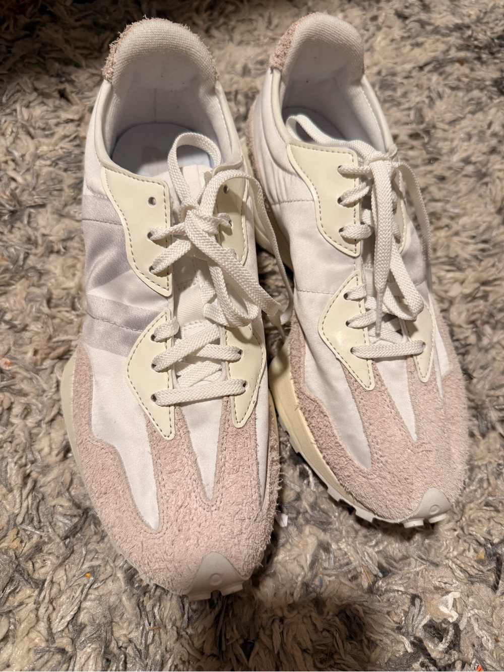 New Balance 327 Women’s Cream & Light Pink Textile Casual Sneakers